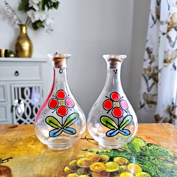 Antique Handpainted Glass Cruet Set Red Flowers, Wood Stoppers, Made in Japan - Picture 7 of 13